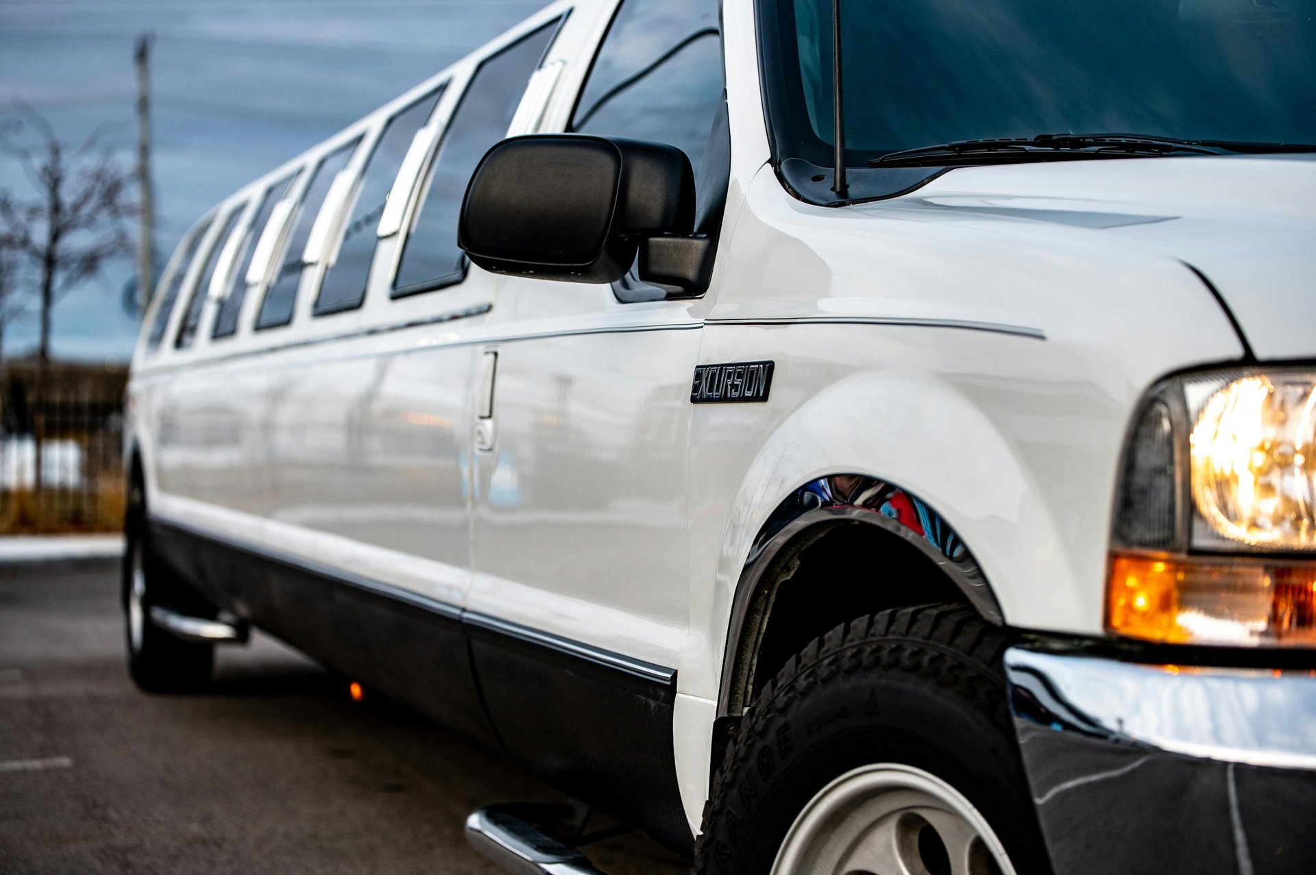 Limo On Rims Ultimate limo hire bradford: experience luxury on wheels - Abbaexperience